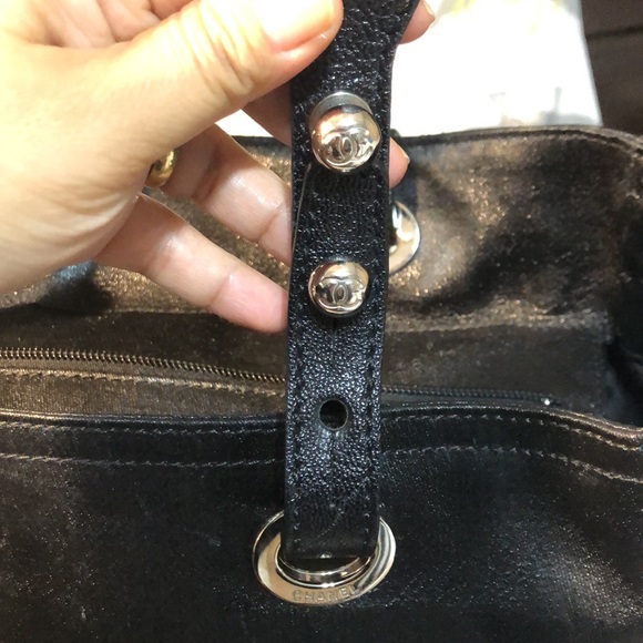 Chanel tote sold ❌Luxonlinecanadafbpage - Picture 12 of 17
